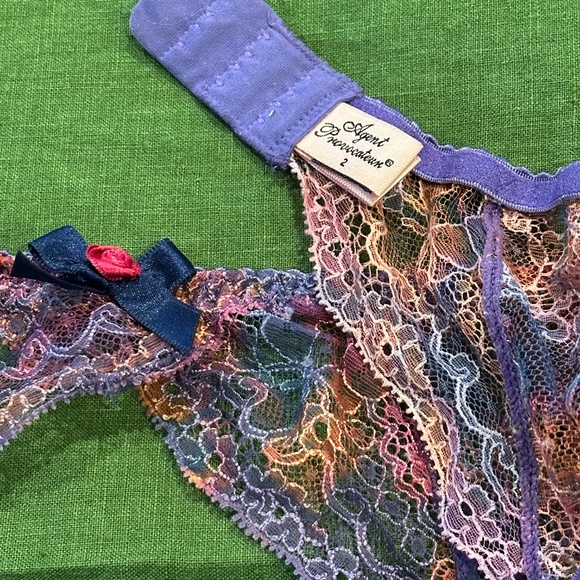 Agent Provocateur Phoenix bra and garter belt - Picture 3 of 5